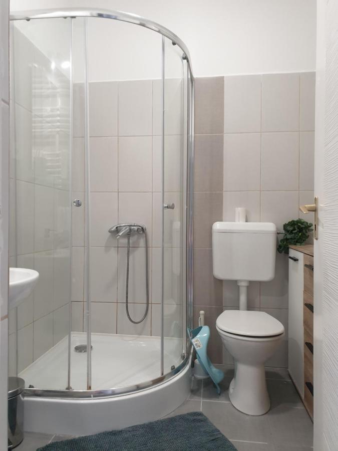 Chill House Apartman אגר מראה חיצוני תמונה